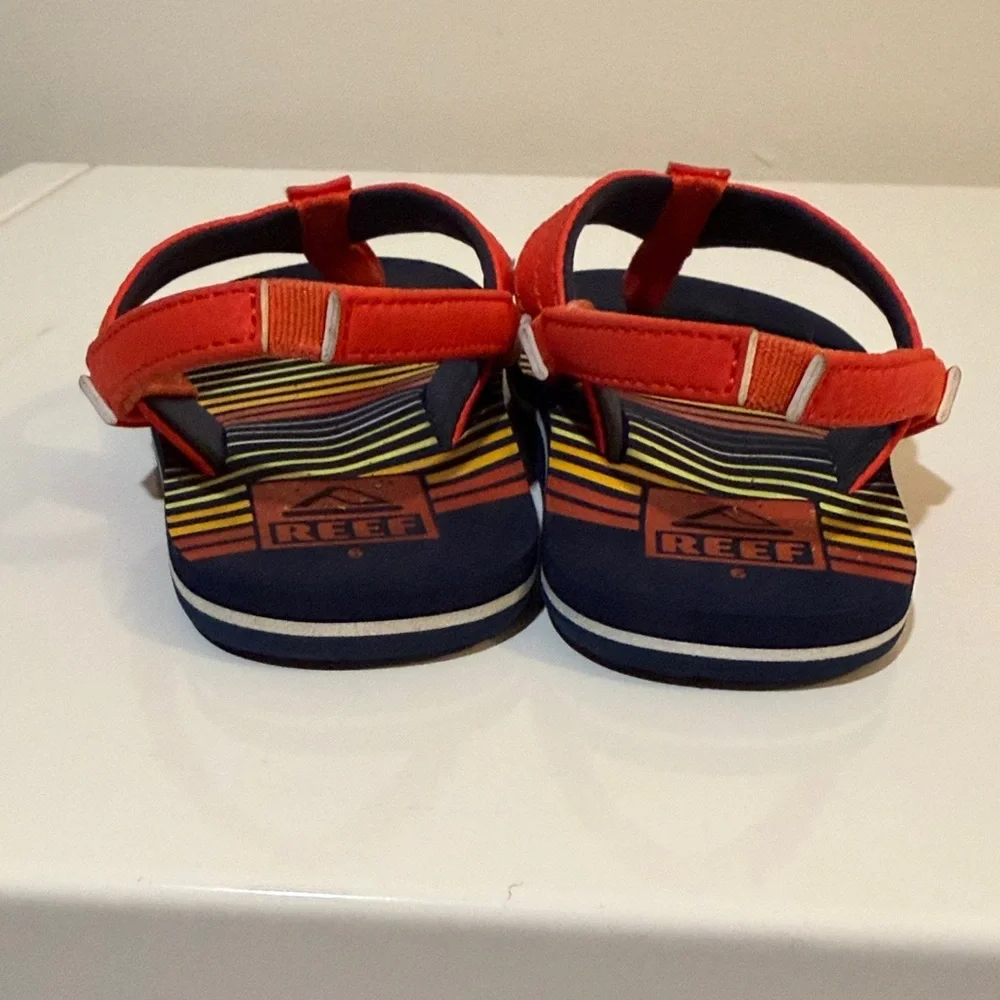 Reef Kids (Baby) Ahi Sandals with Red Straps and Blue Soles Size 6